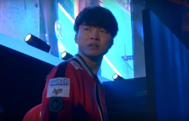 LPL春季赛今日首发：Lwx对阵Elk