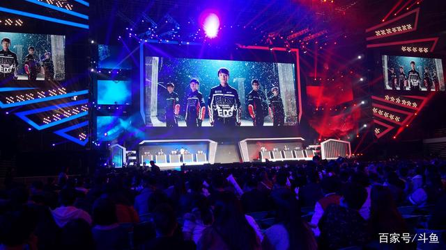 NiP 和 Fluxo 在 2025 年 StarLadder 布达佩斯 Major 第一阶段的首个比赛日以胜利结束