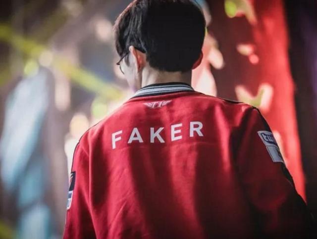 NAVI、FaZe 和 Falcons 晋级 2025 年 StarLadder 布达佩斯 Major 的季后赛